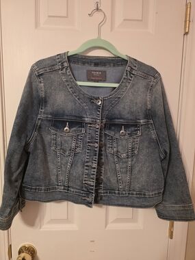 Torrid Women's Blue Denim Jacket